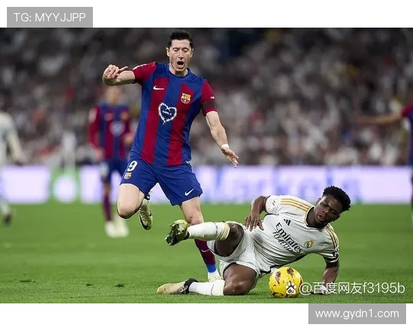 西甲焦点战拉菲尼亚破门 巴萨1-0险胜十人拉斯帕尔马斯