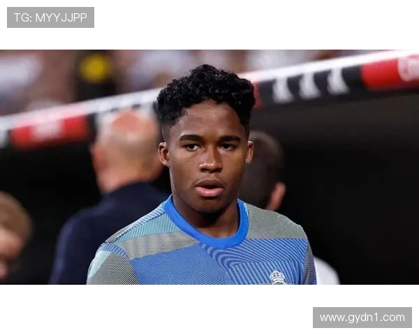 恩德里克本赛季仍未出场国际比赛间歇携妻子畅游摩洛哥度假